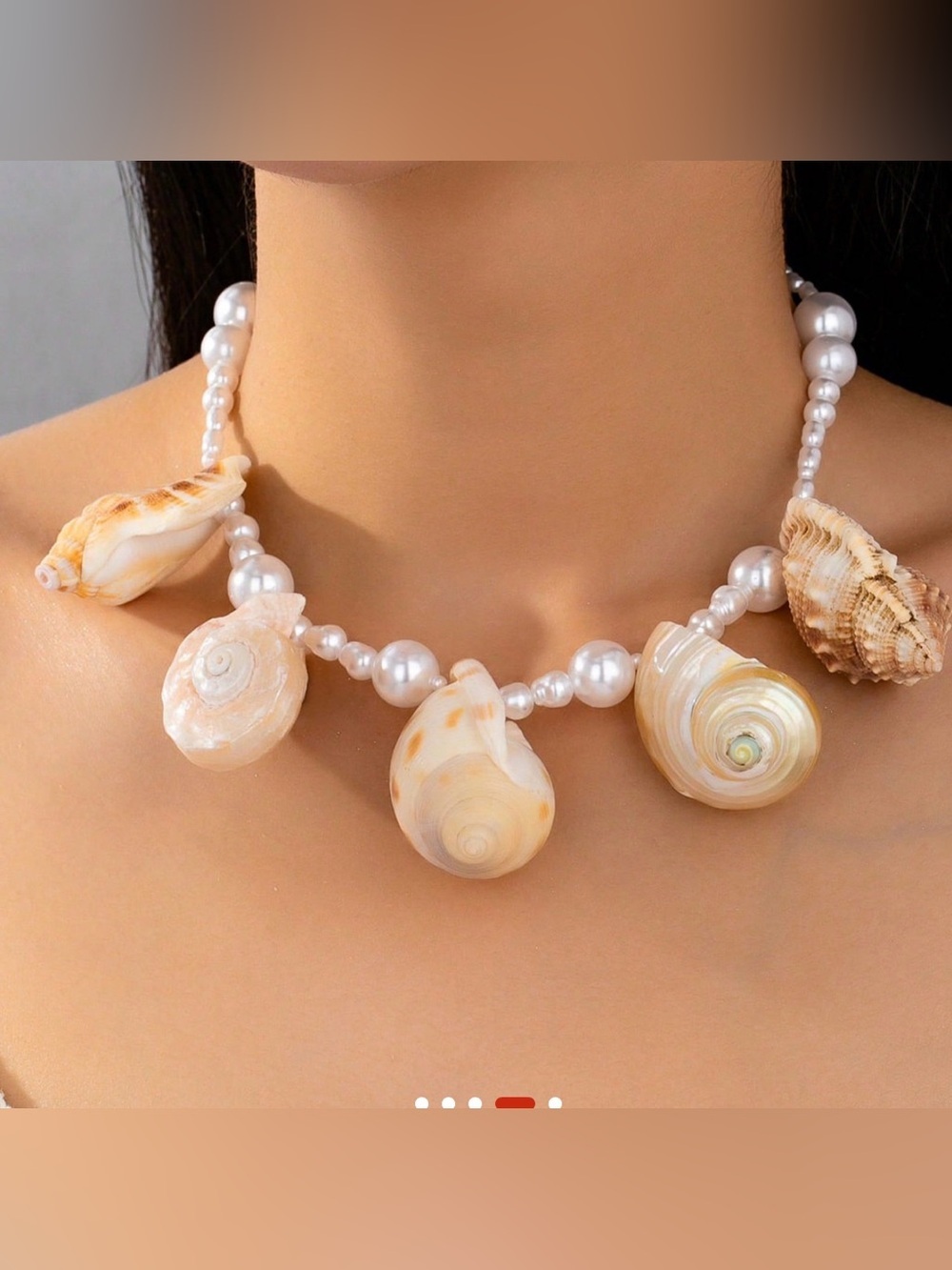 A Classy Chic Boutique Cream Shell & Pearl Statement Necklace